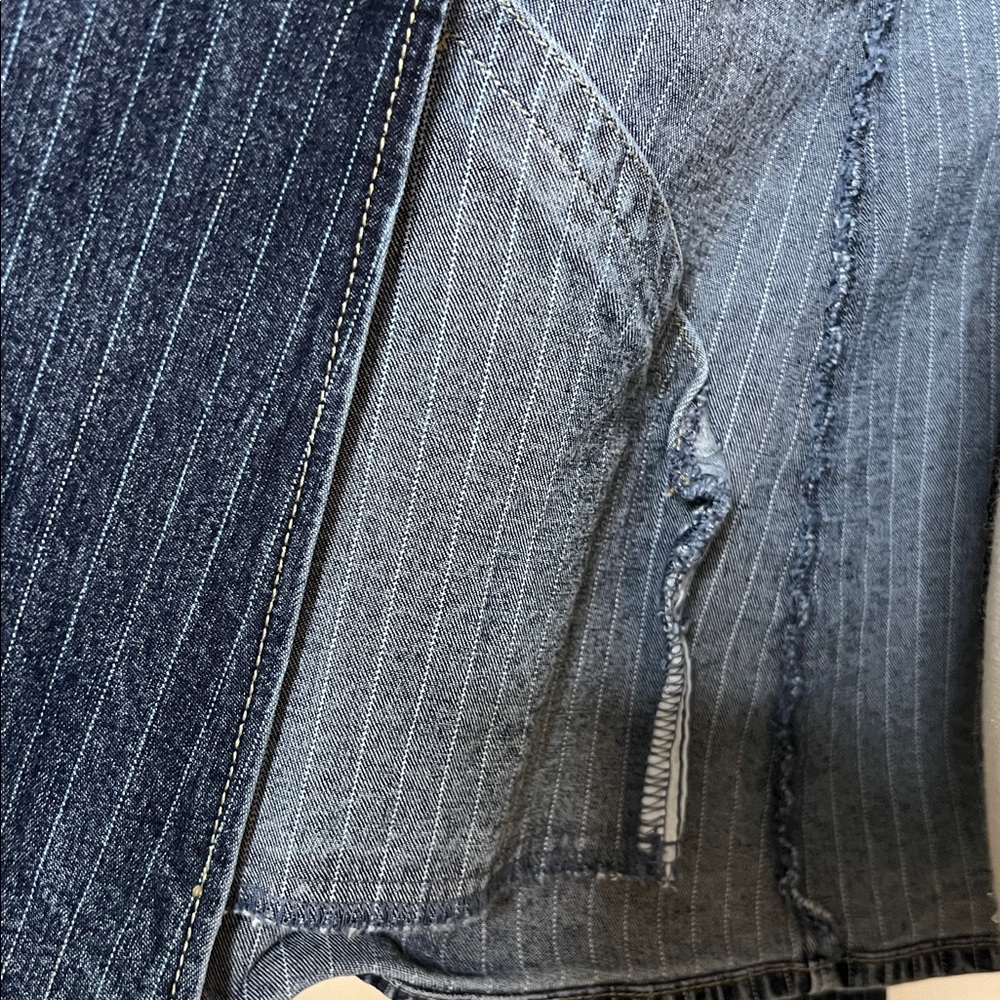 👖🧢🥏EUC New York & Company Striped Denim Jacket - Picture 10 of 13